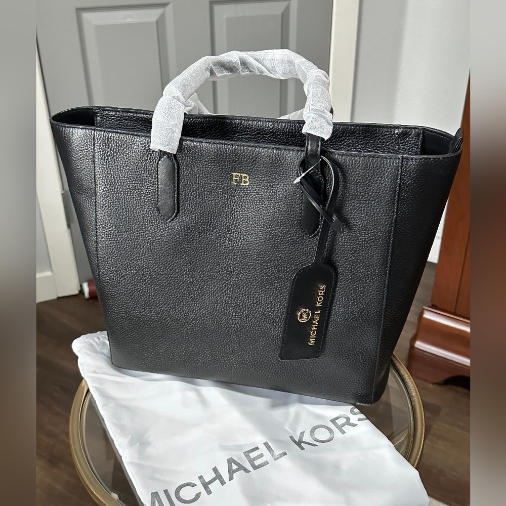 NWT Michael Kors Signature Sinclair Large East West Grab Tote Bag Black Leather